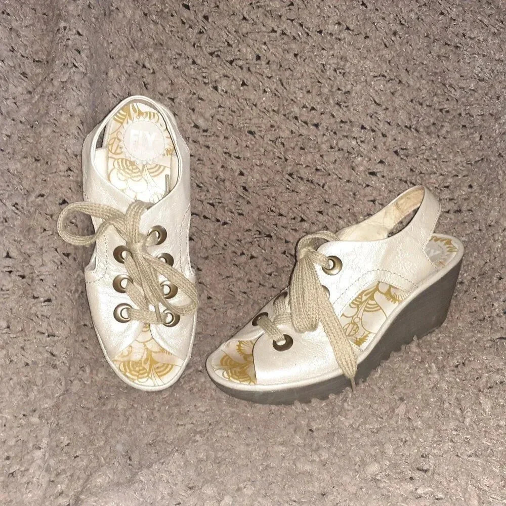 FLY LONDON-Ylva-Pearlescent Shimmer Leather Lace Up  Wedge-Sz 38-7.5-Excellent
